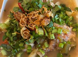 Hình của món Canh chua cá hồng.