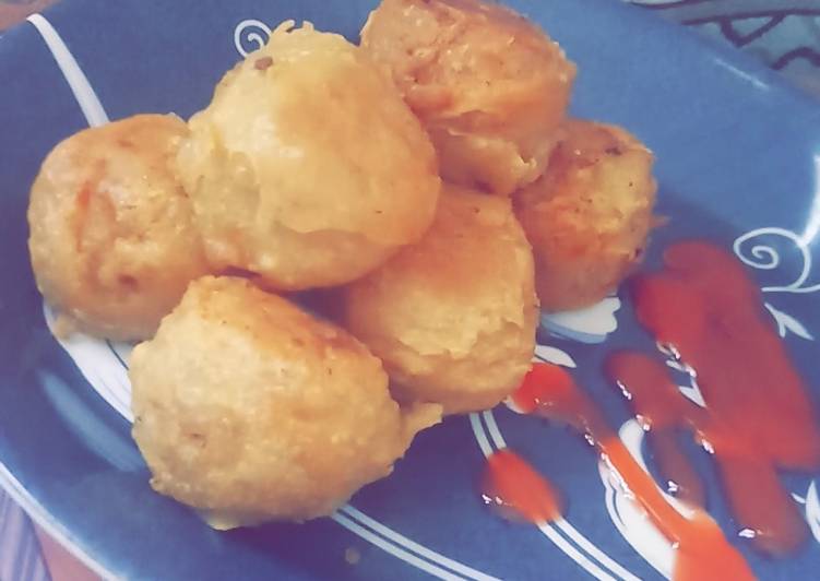 Step-by-Step Guide to Make Favorite Aloo_Vada_Tea_Time_Snack