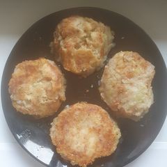 A picture of Bacon Bubble and Squeak Cakes.