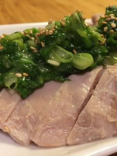 A picture of Steamed Chicken with Green Onion Sauce.