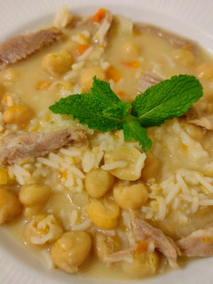 Una foto de Sopa de puchero con arroz