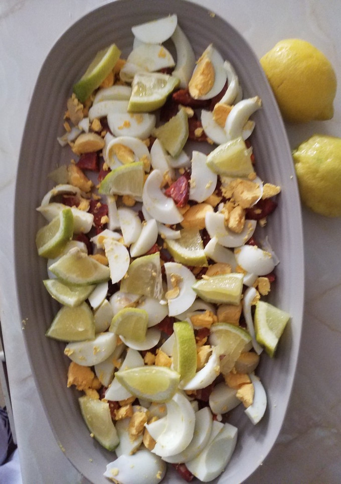 Una foto de Ensalada fresca de limón
