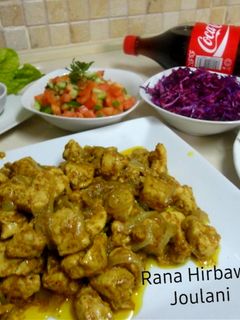 صورة لوصفة دجاج مسحب بنكهة الكاري 👩‍🍳