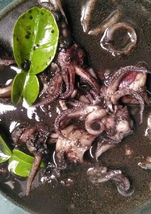 Foto resep Cumi kuah hitam