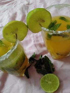 ઓરેન્જ મોકટેલ(Orange Mocktail Recipe in Gujarati) રેસીપી મુખ્ય ફોટો