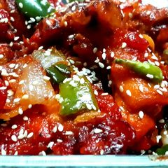 A picture of Honey Garlic Chilli Chicken.
