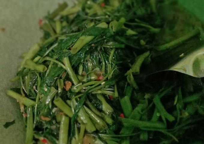 Resep Tumis kangkung terasi PEDAS, Lezat Sekali