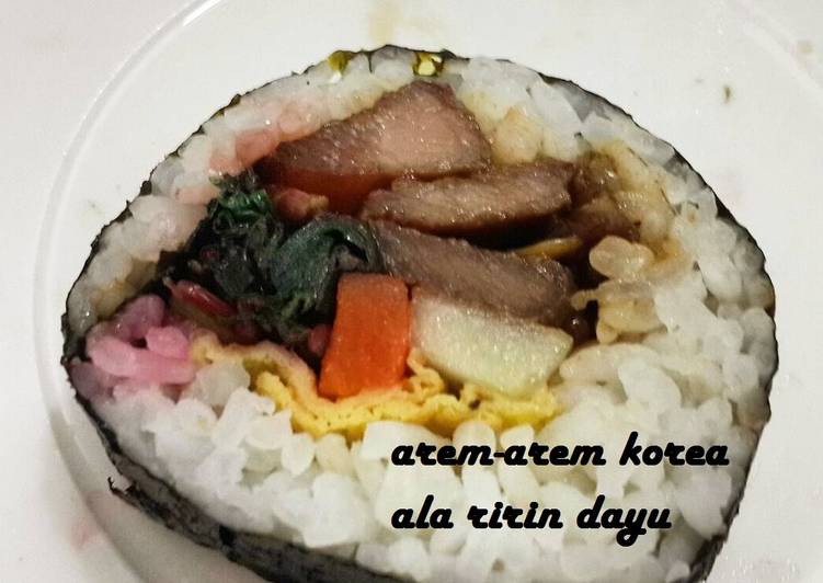 Langkah Mudah untuk memasak Arem-arem korea alias kimbab yang Enak Banget