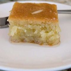 A picture of Basbousa.