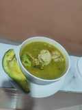 Sopa de Brócolis con Pollo y Carne de Res