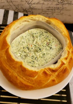A picture of Creamy Cheese Spinach Dip.
