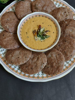 रागी इडली (Ragi idli recipe in Hindi) रेसिपी मुख्य फोटो