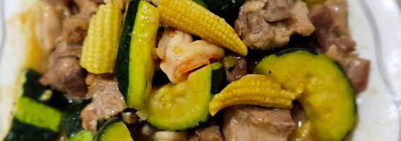 櫛瓜香炒雞肉佐蝦仁