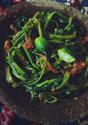Foto resep Plecing kangkung pedas manis