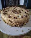 Torta con pasas de uva y frutas abrillantadas