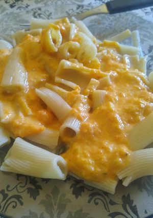 Una foto de Salsa blanca de zanahorias y puerro