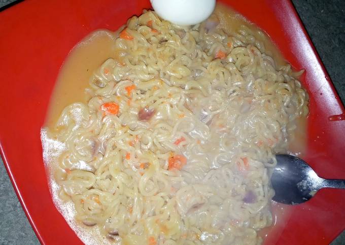 Indomie And Boiled Egg Recipe By Cozyshalaledibles Cookpad 0749