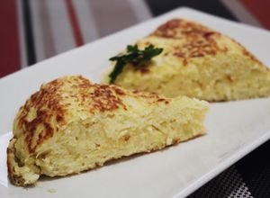 Foto principal de Tortilla de col y patatas
