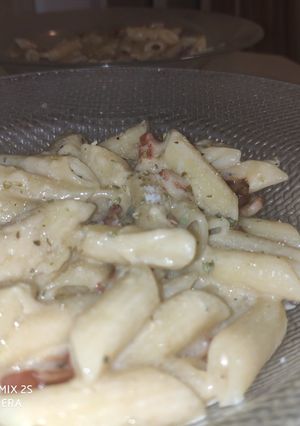 Una foto de Macarrones al cabrales