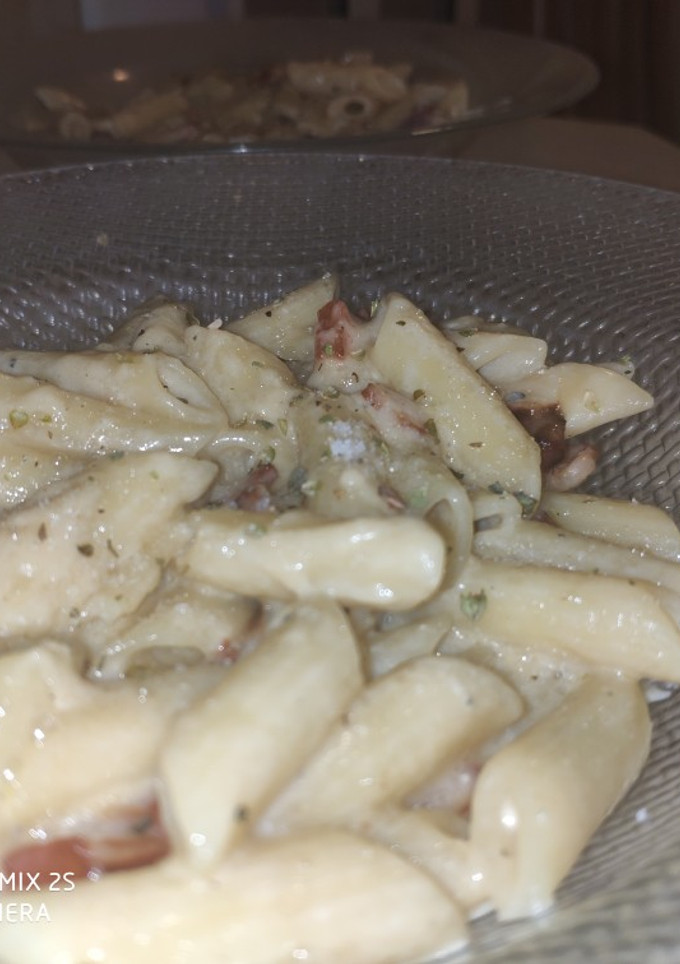Una foto de Macarrones al cabrales