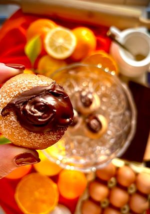 Una foto de Galletitas Cítricas (🍊 naranja y 🍋 limón) con un toque de chocolate negro🍫