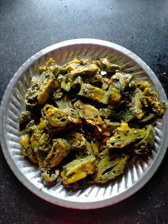 પાત્રા (Patra Recipe In Gujarati) રેસીપી મુખ્ય ફોટો