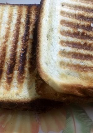 A picture of Creamy veg sandwich.