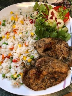 Görög fűszeres csirkemell, zöldséges rizzsel 🤗🍲❤️ recept fotója