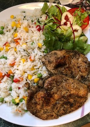Görög fűszeres csirkemell, zöldséges rizzsel 🤗🍲❤️ recept fotója