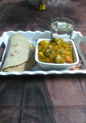 A picture of Dahi mix veg curry.