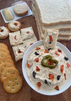 A picture of Spicy spread cheese.