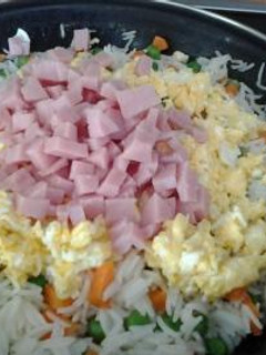 Una foto de Arroz tres delicias