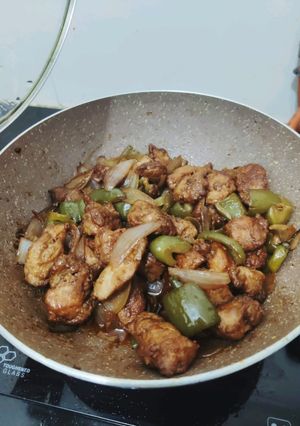চিলি চিকেন (Chilli chicken recipe in bengali) রেসিপির প্রধান ছবি