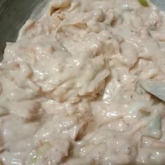 A picture of Multi purpose chicken filling 🥧🥧🥧.