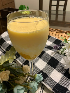 優酪乳芒果飲 的食譜成品照片