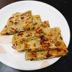 A picture of Cheese Corn Paratha.
