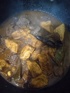 Foto resep Semur daging sapi pedas manis