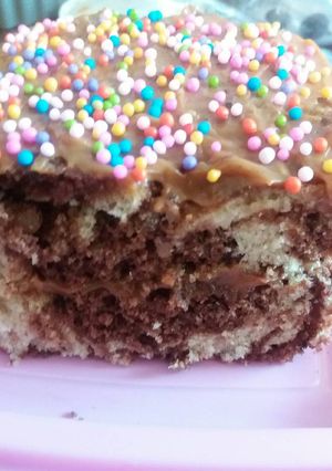 Una foto de Budín marmolado de chocolate y limón al microondas