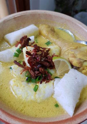 A picture of Soto Ayam (Chicken Soto) Easy.