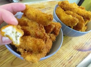 Una foto de Pollo eby (pollo panko)