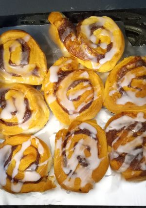A picture of Cinnamon buns. Airfryer.