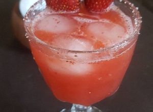 Una foto de Daiquiri de frutillas natural