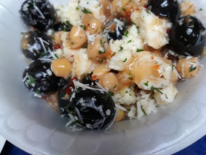Easy Steps to Prepare Chickpea, and Olive Salad the Awesome  You can take Joss in your mouth