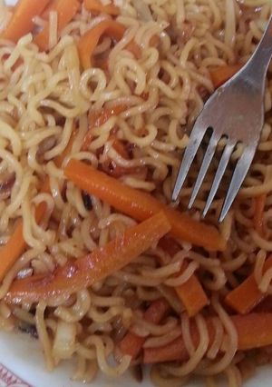 صورة لوصفة اندومي بالخضار