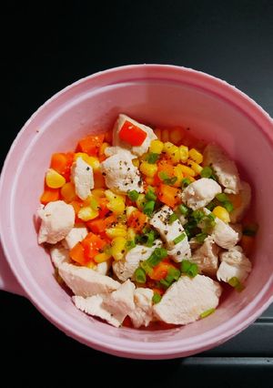 Hình của món Ức gà xào bắp & cà rốt.