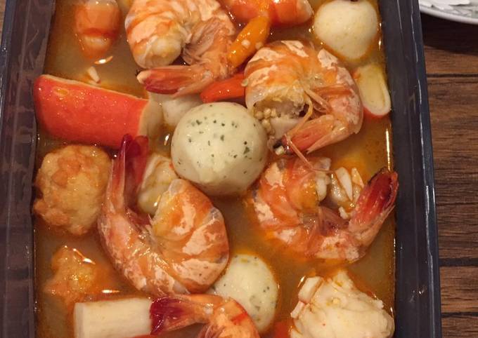 Tom Yum Seafood