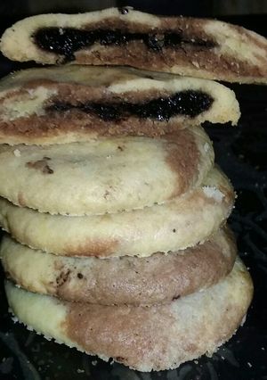 A picture of Marble Lava Biscuits.