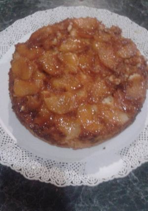Una foto de Torta invertida de manzanas