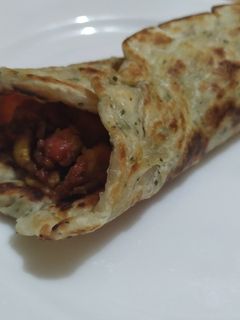 Foto resep Paratha scrambled egg beef sausage