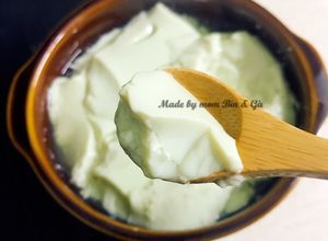 Hình của món Tàu phớ lá dứa + đường nho thơm, thanh mát. Bé 6m+ ăn thoải mái.